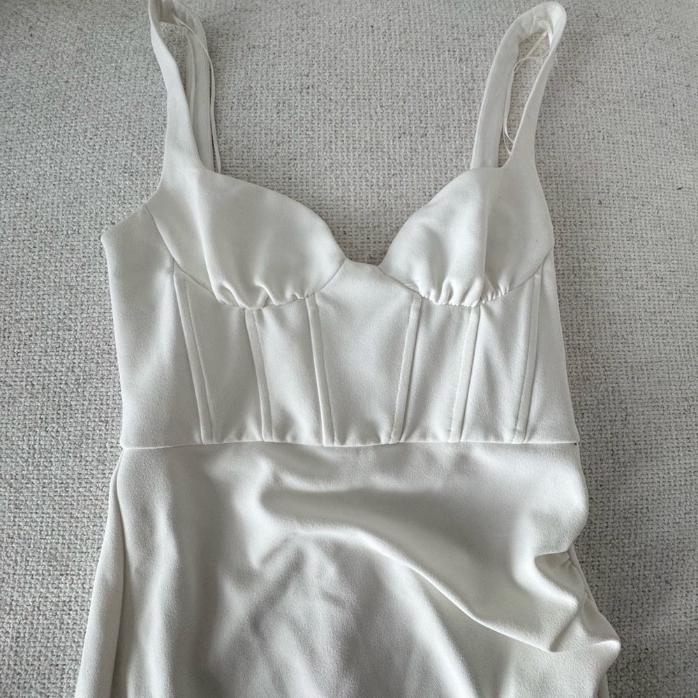 Elegant White Mini Dress